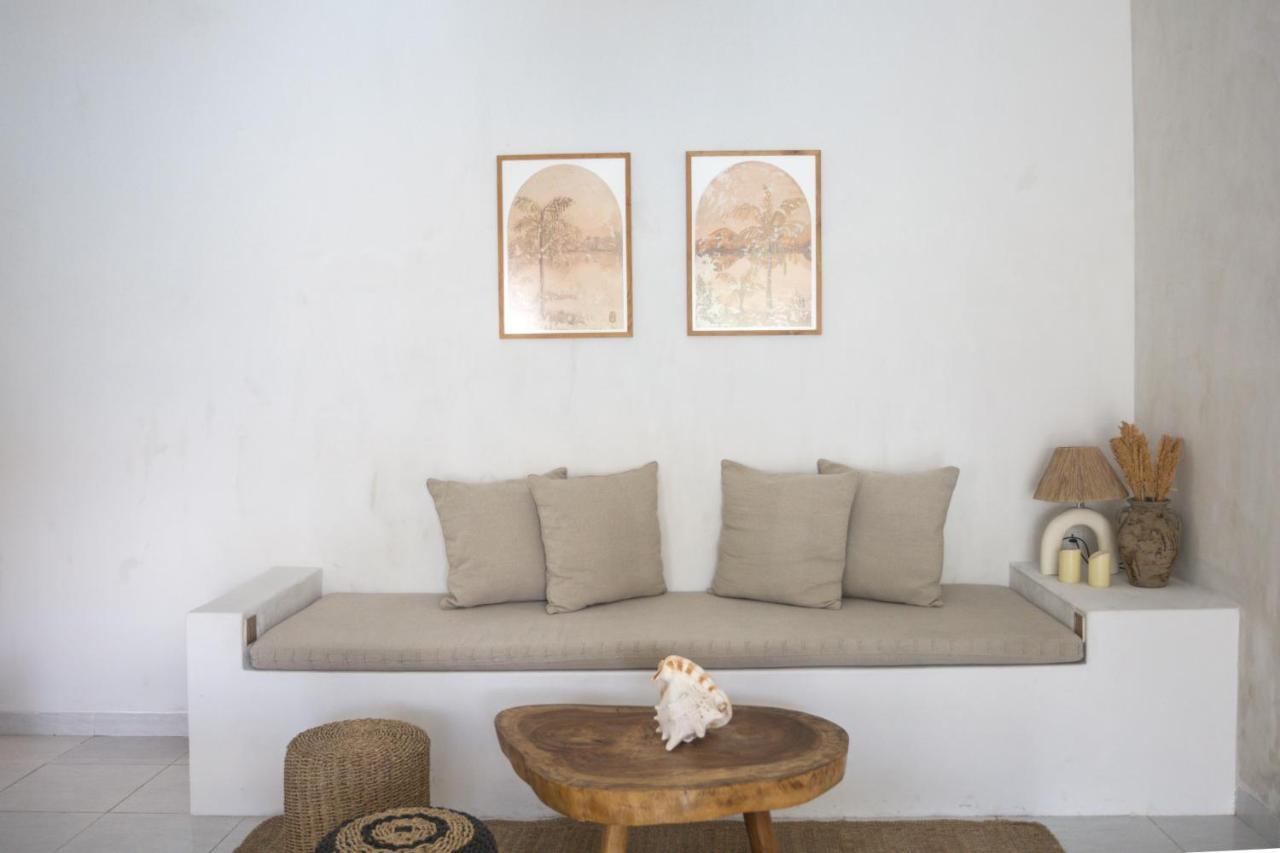 Gypsy Moon Bali Hostel Canggu Exterior foto